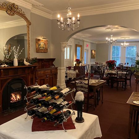 Blomidon Inn Вулфвилл Экстерьер фото