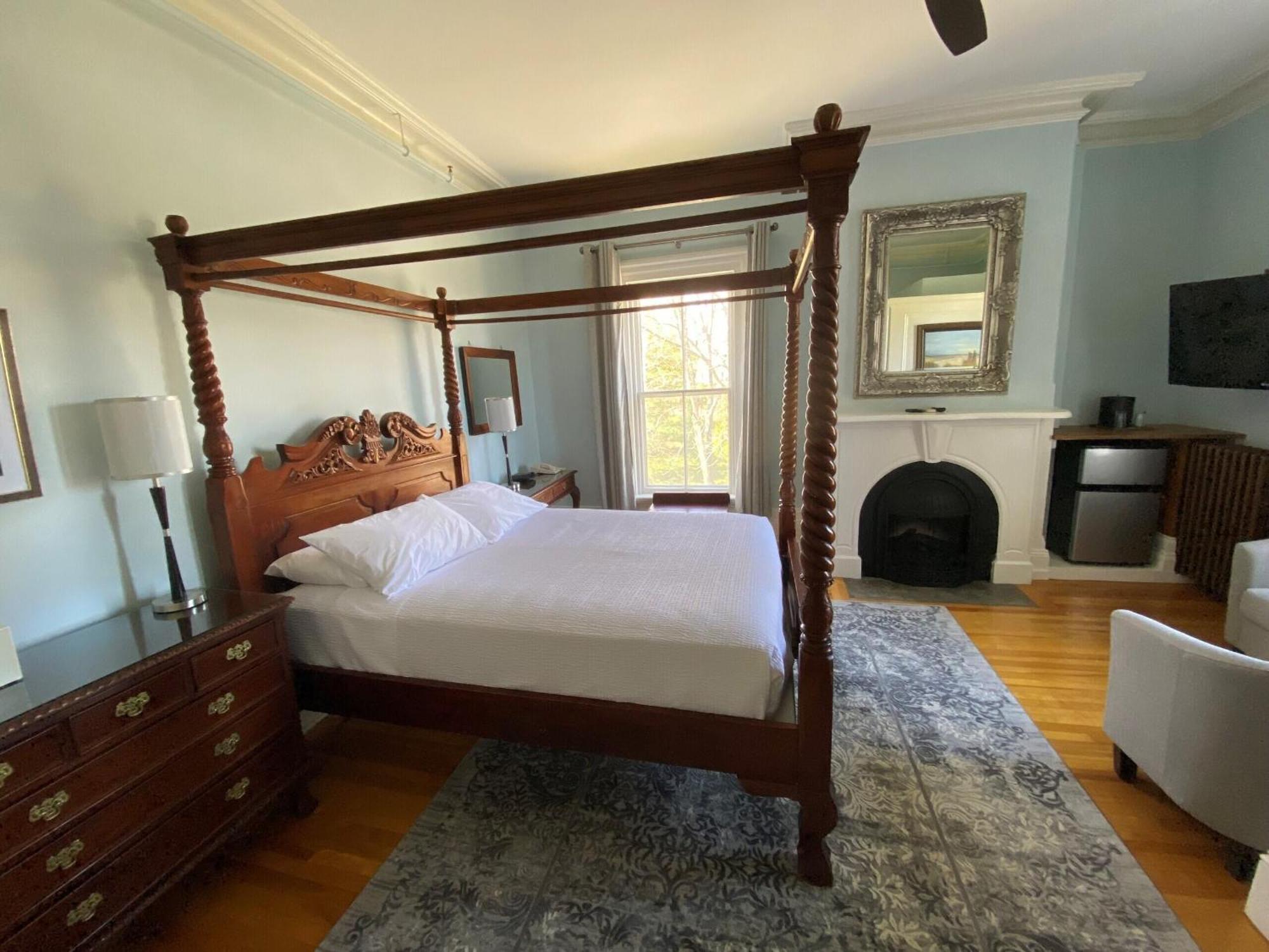 Blomidon Inn Вулфвилл Экстерьер фото